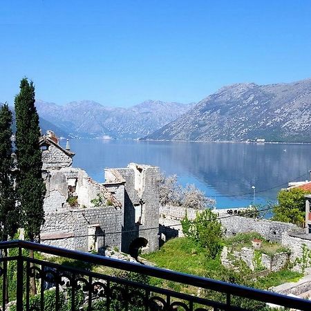 Apartments Coral Kotor Luaran gambar