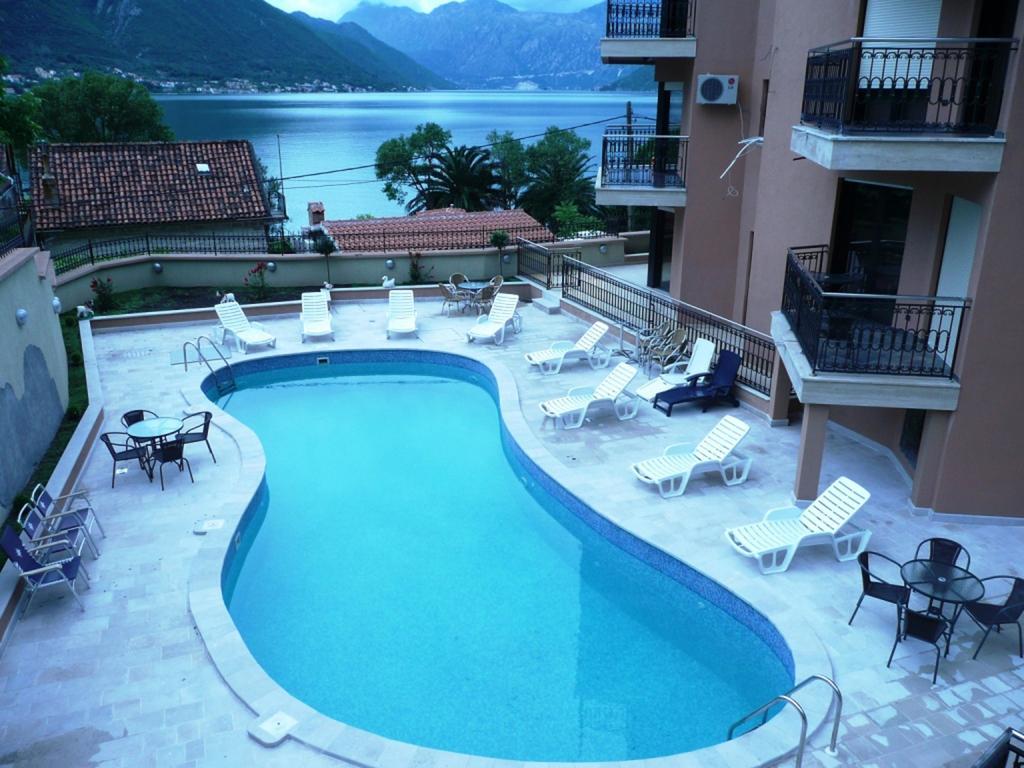 Apartments Coral Kotor Luaran gambar