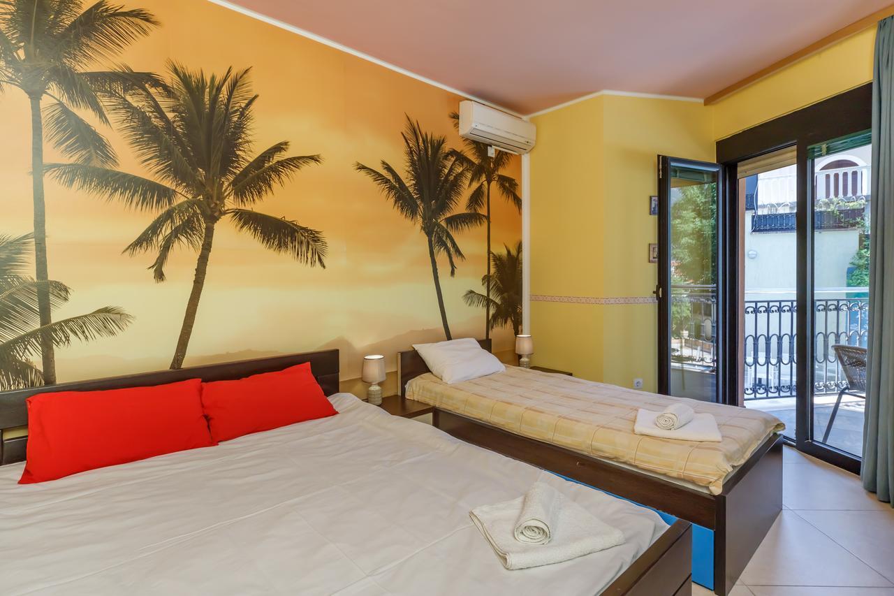Apartments Coral Kotor Luaran gambar