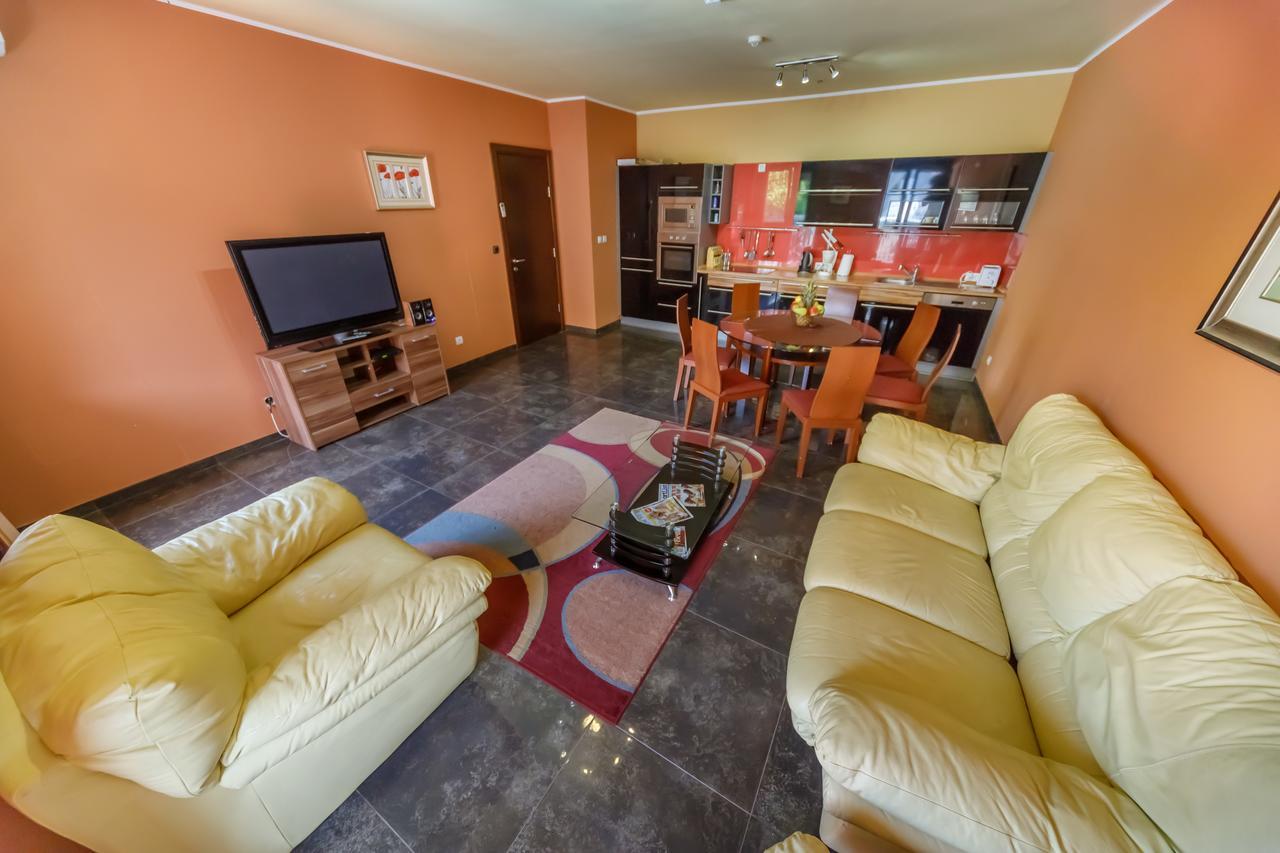 Apartments Coral Kotor Luaran gambar