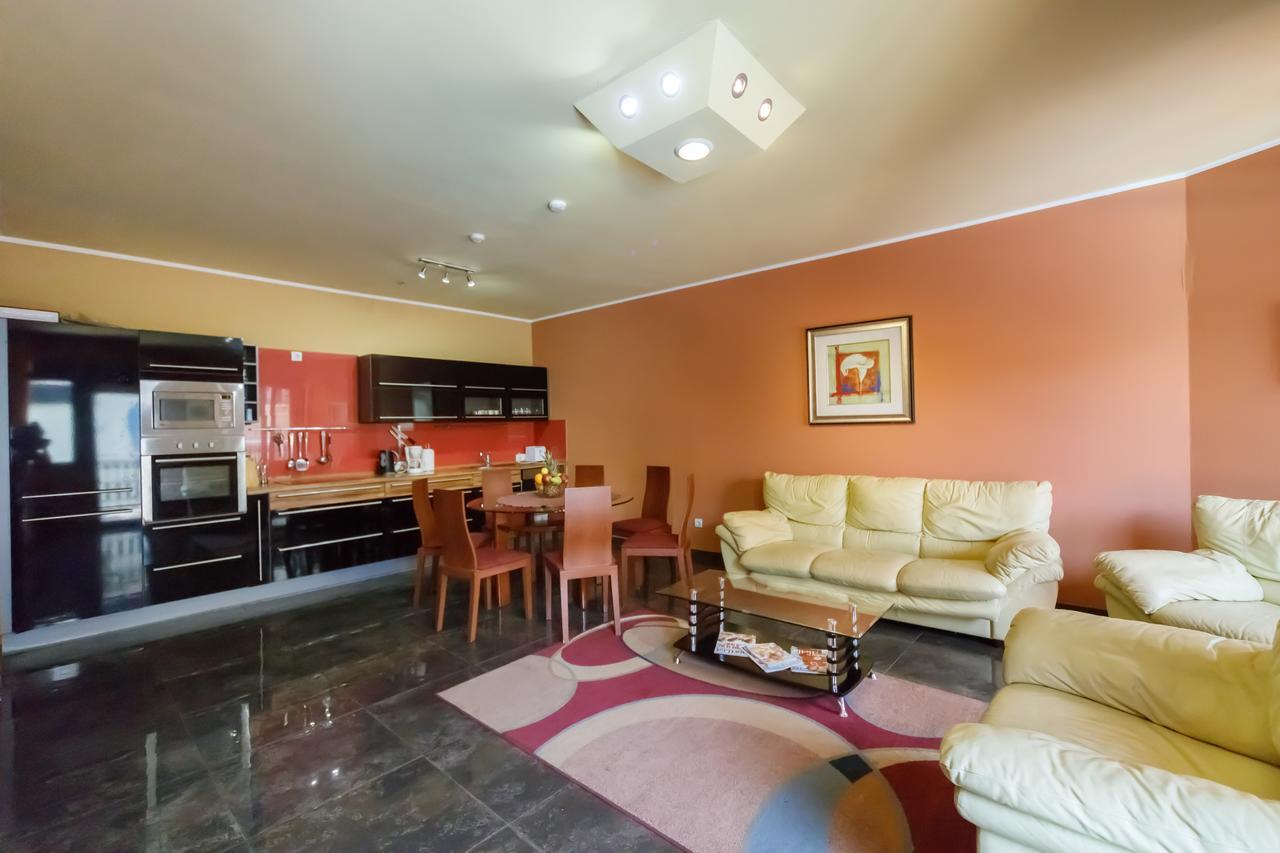 Apartments Coral Kotor Luaran gambar