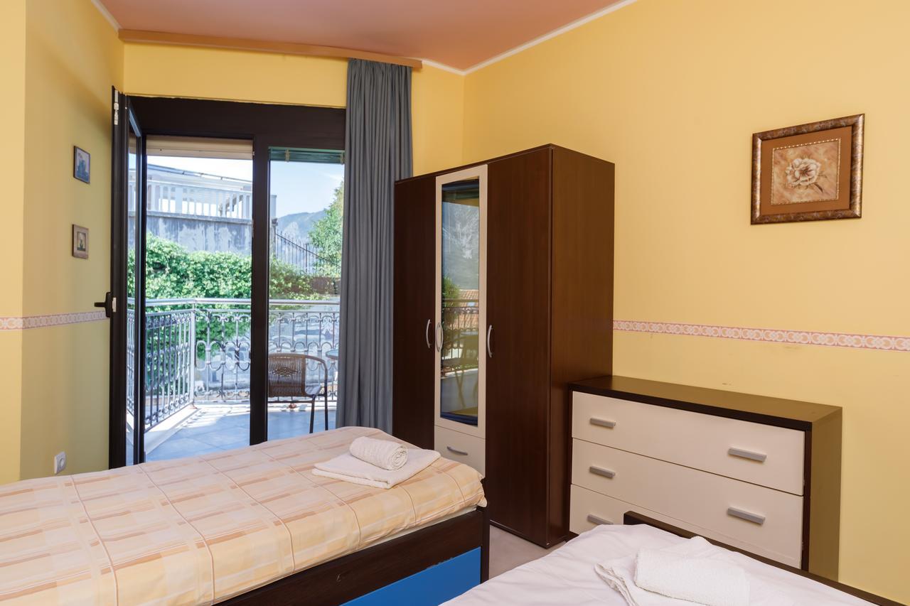 Apartments Coral Kotor Luaran gambar