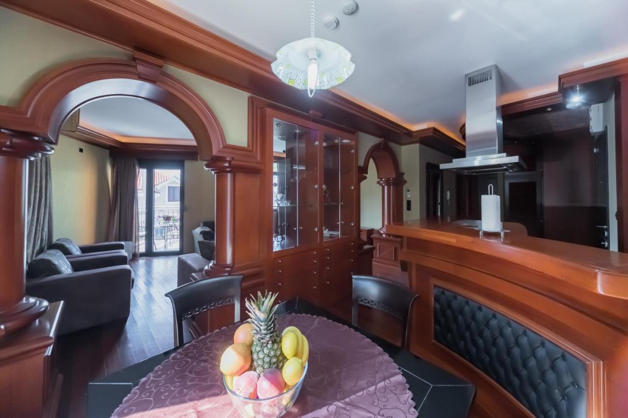 Apartments Coral Kotor Luaran gambar