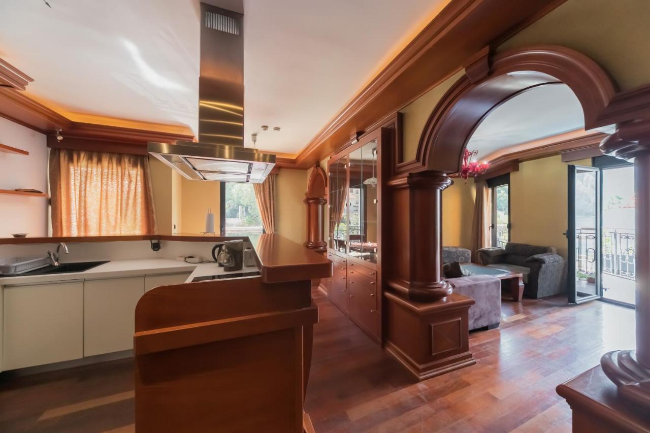 Apartments Coral Kotor Luaran gambar